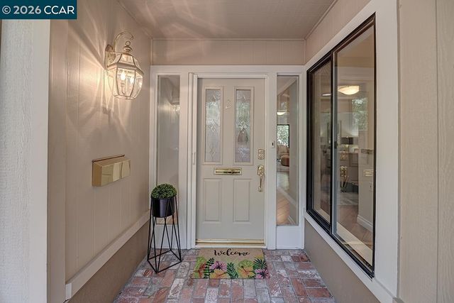1332 Running Springs Rd 2, Walnut Creek, CA 94595