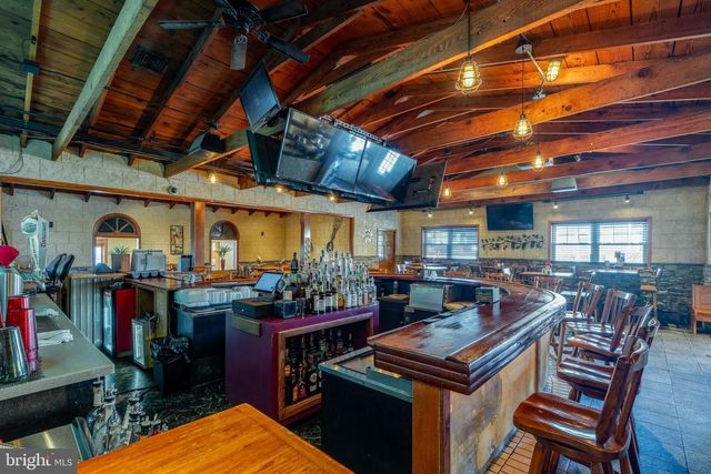 905 W MAIN ST, Mount Joy, PA 17552