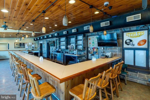 905 W MAIN ST, Mount Joy, PA 17552