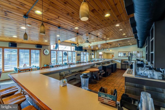 905 W MAIN ST, Mount Joy, PA 17552