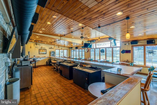 905 W MAIN ST, Mount Joy, PA 17552