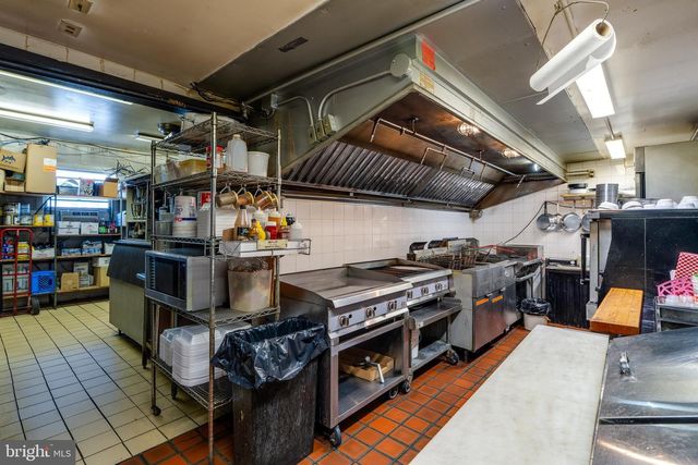 905 W MAIN ST, Mount Joy, PA 17552