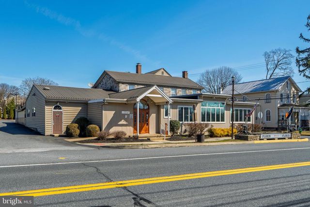 905 W MAIN ST, Mount Joy, PA 17552