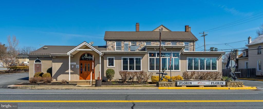 905 W MAIN ST, Mount Joy, PA 17552