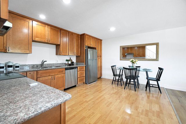 410 Auburn Way 42, San Jose, CA 95129