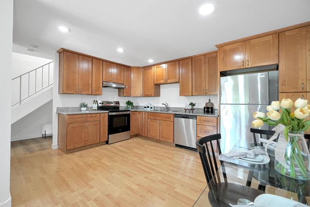 410 Auburn Way 42, San Jose, CA 95129