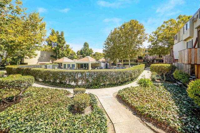 410 Auburn Way 42, San Jose, CA 95129