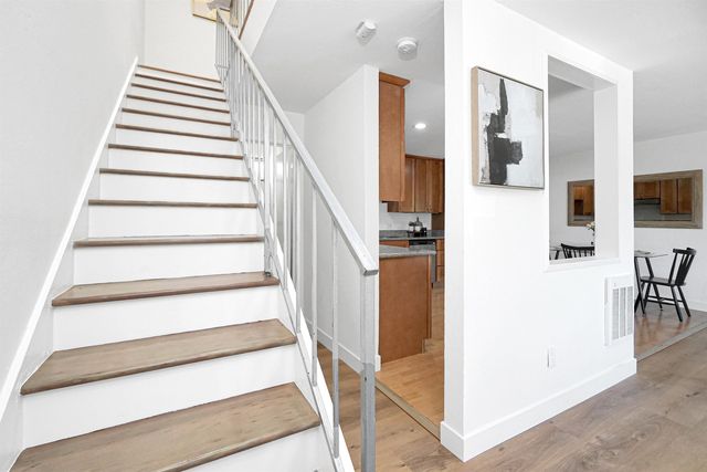 410 Auburn Way 42, San Jose, CA 95129