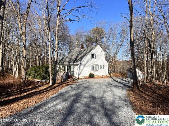 9 Pinoak Drive, Penn Forest Twp, PA 18229