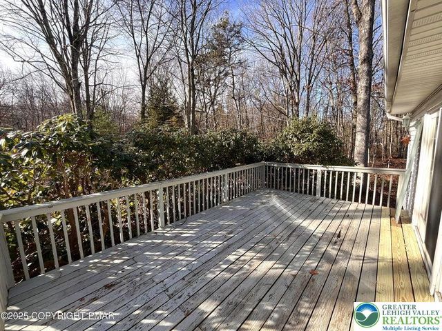 9 Pinoak Drive, Penn Forest Twp, PA 18229