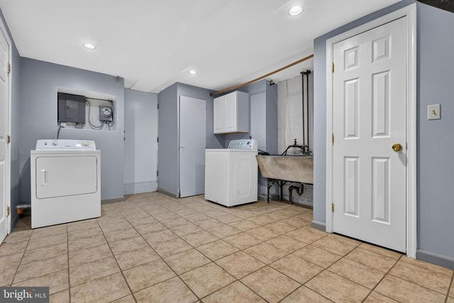 3906 YOLANDO RD, Baltimore, MD 21218