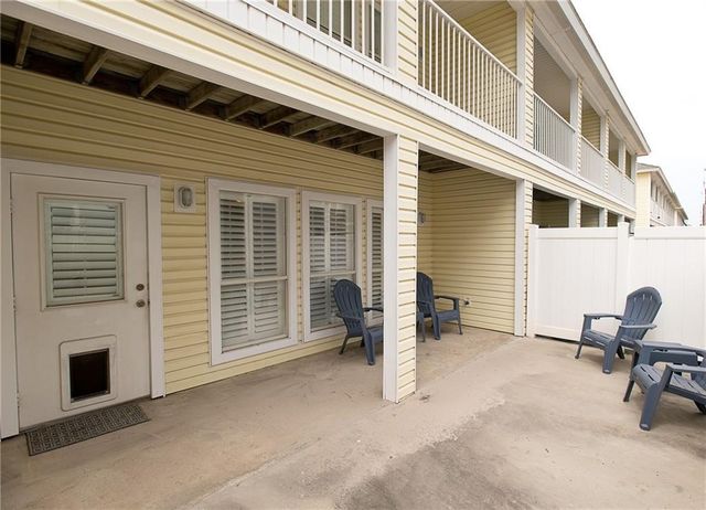 15110 Leeward Dr 203, Corpus Christi, TX 78418