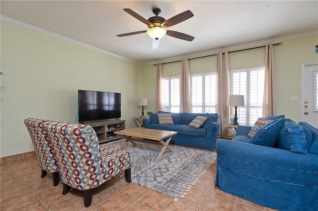 15110 Leeward Dr 203, Corpus Christi, TX 78418