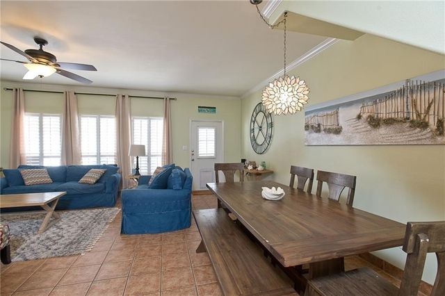 15110 Leeward Dr 203, Corpus Christi, TX 78418