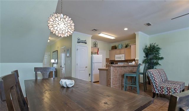 15110 Leeward Dr 203, Corpus Christi, TX 78418