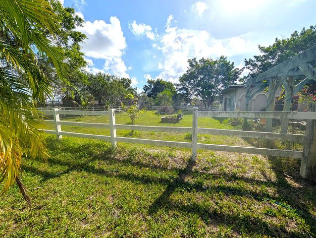 17681 93RD Road N, Loxahatchee, FL 33470