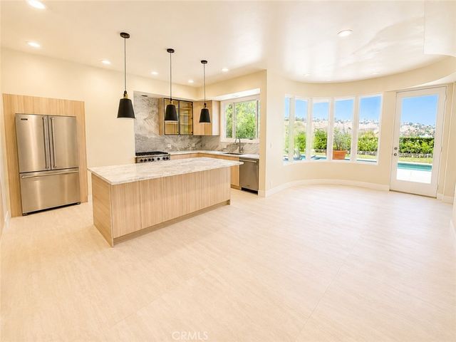 24907 Marbella Court, Calabasas, CA 91302