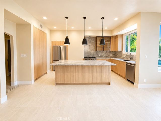 24907 Marbella Court, Calabasas, CA 91302