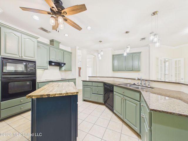 4007 Belle Terre Court, Ocean Springs, MS 39564