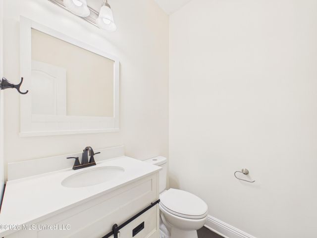 4007 Belle Terre Court, Ocean Springs, MS 39564