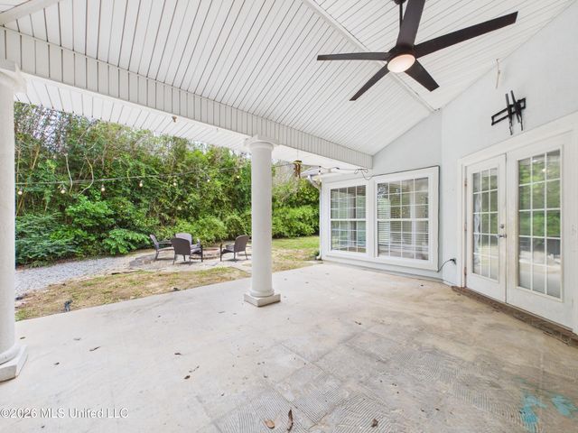 4007 Belle Terre Court, Ocean Springs, MS 39564