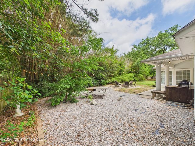 4007 Belle Terre Court, Ocean Springs, MS 39564