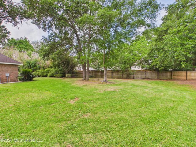 4007 Belle Terre Court, Ocean Springs, MS 39564