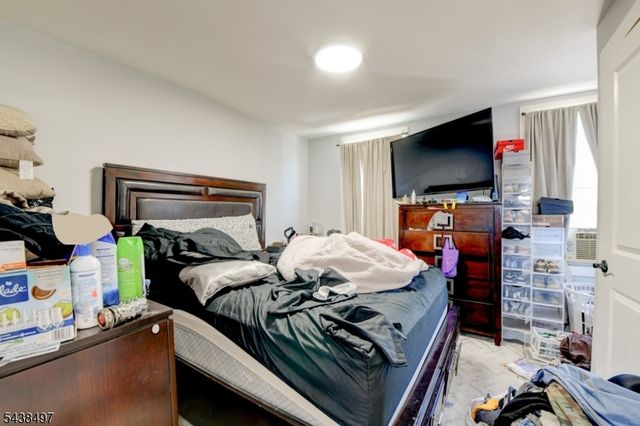 122 16Th Ave, Paterson City, NJ 07501