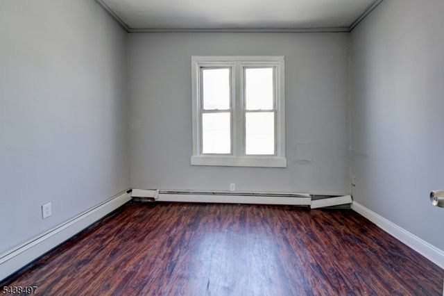 122 16Th Ave, Paterson City, NJ 07501