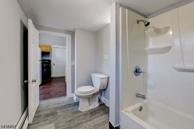 122 16Th Ave, Paterson City, NJ 07501