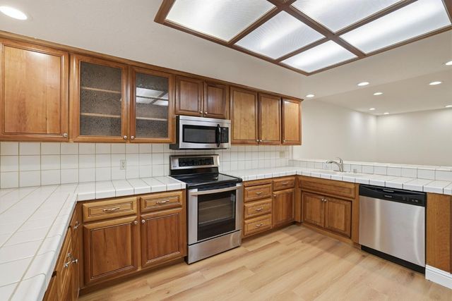 7445 BLACK TREE Ln, Citrus Heights, CA 95610