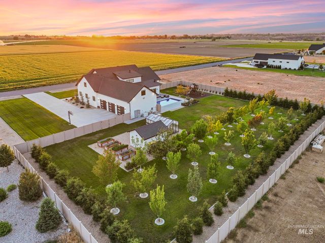 4224 N 2734 E, Twin Falls, ID 83301
