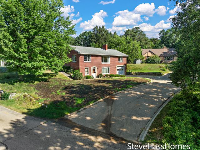 17443 Hayes Street, Grand Haven Twp, MI 49417