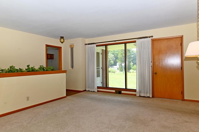 17443 Hayes Street, Grand Haven Twp, MI 49417