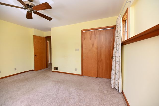 17443 Hayes Street, Grand Haven Twp, MI 49417