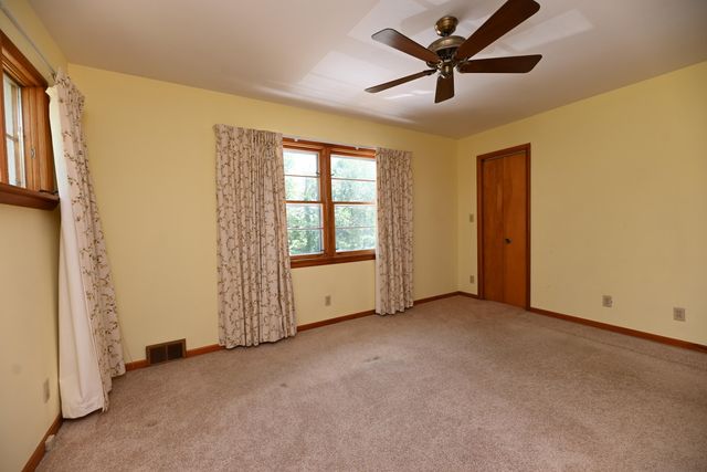 17443 Hayes Street, Grand Haven Twp, MI 49417