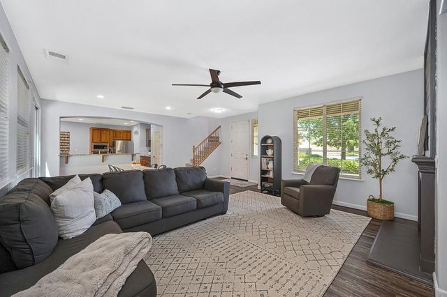1218 Pecos Way, Plumas Lake, CA 95961