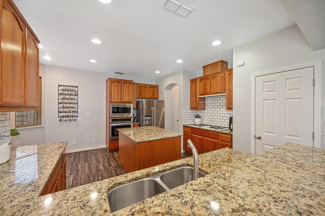 1218 Pecos Way, Plumas Lake, CA 95961