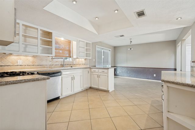 2 Indian Trail, Hickory Creek, TX 75065