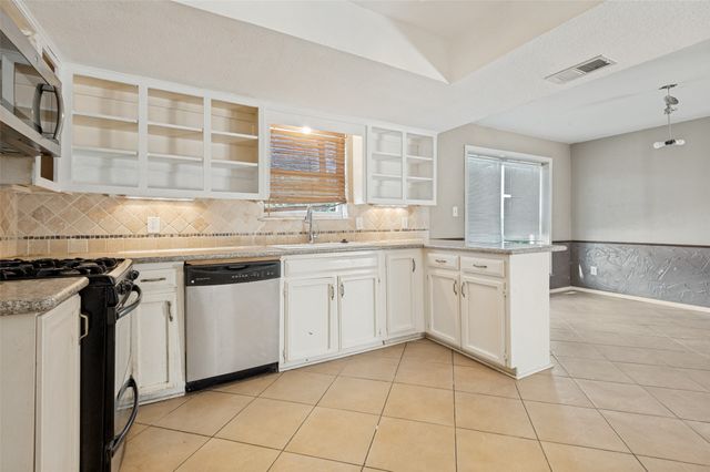2 Indian Trail, Hickory Creek, TX 75065