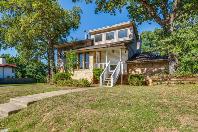 2 Indian Trail, Hickory Creek, TX 75065