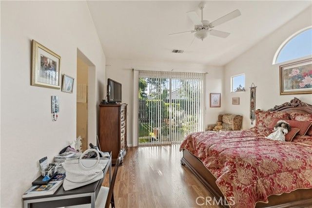 8613 N Whitney, Fresno, CA 93720