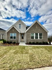 7688 Hatcher Heights Dr, Fairview, TN 37062