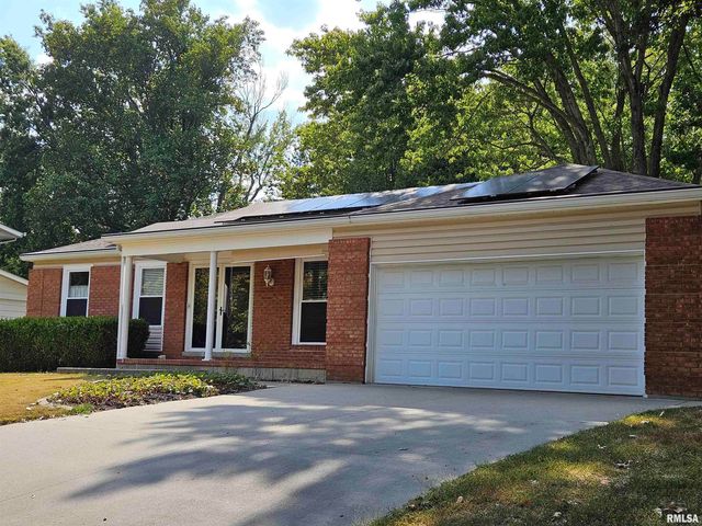 110 N Lark Lane, Carbondale, IL 62901