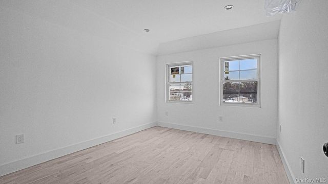 340 E 234th Street, Bronx, NY 10470
