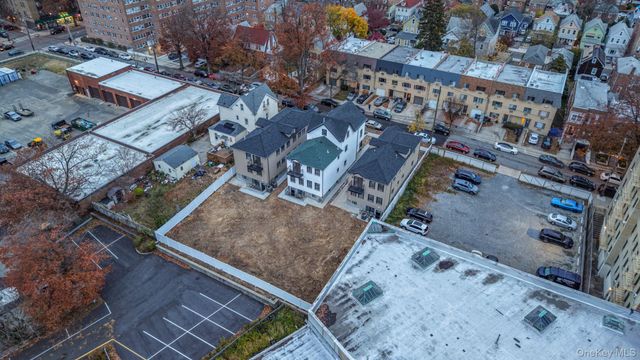 340 E 234th Street, Bronx, NY 10470