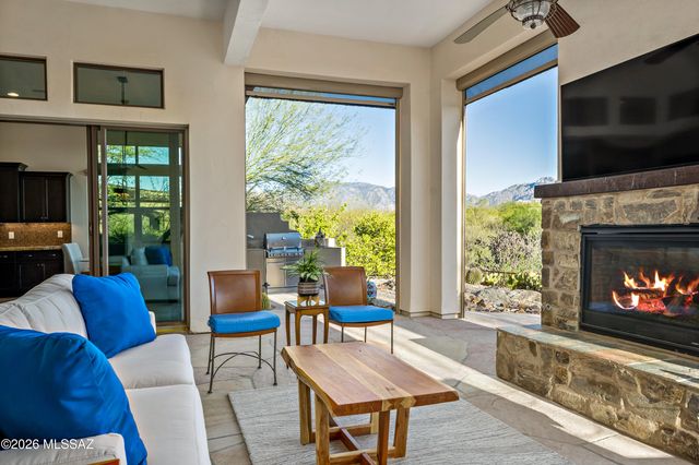 13969 N Stone Gate Place, Oro Valley, AZ 85755