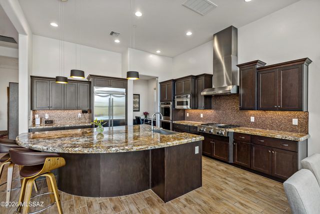 13969 N Stone Gate Place, Oro Valley, AZ 85755