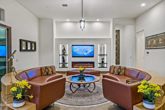 13969 N Stone Gate Place, Oro Valley, AZ 85755