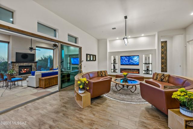 13969 N Stone Gate Place, Oro Valley, AZ 85755